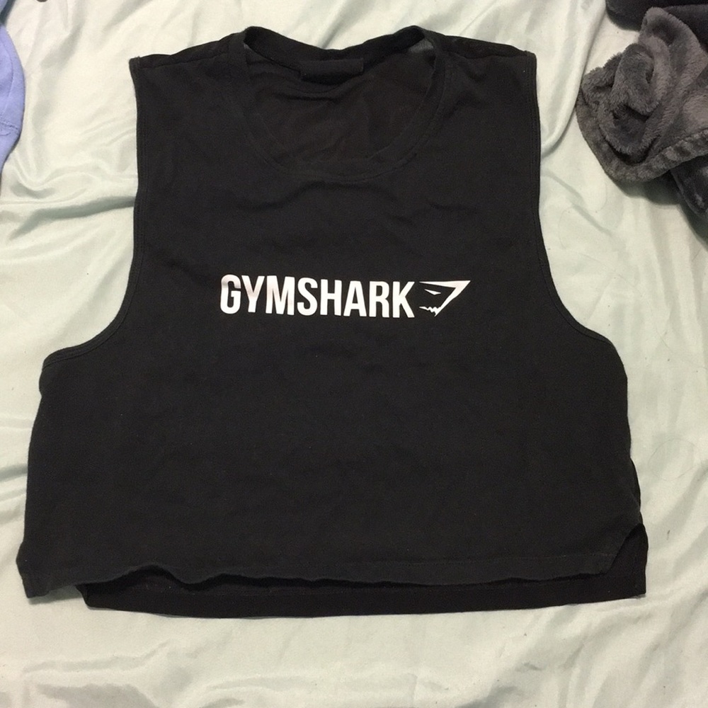 BLACK GYMSHARK MESH BACK CROPPED TOP ( TRADES )